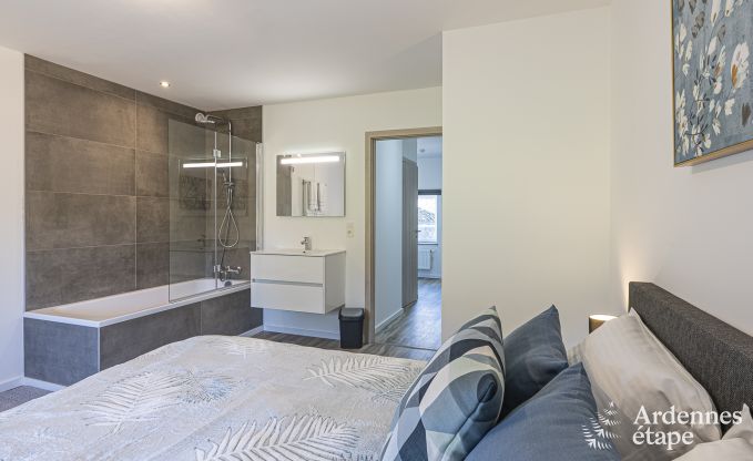 Maison de vacances � Durbuy pour 14 personnes avec 5 chambres, 4 salles de bain et jardin priv�