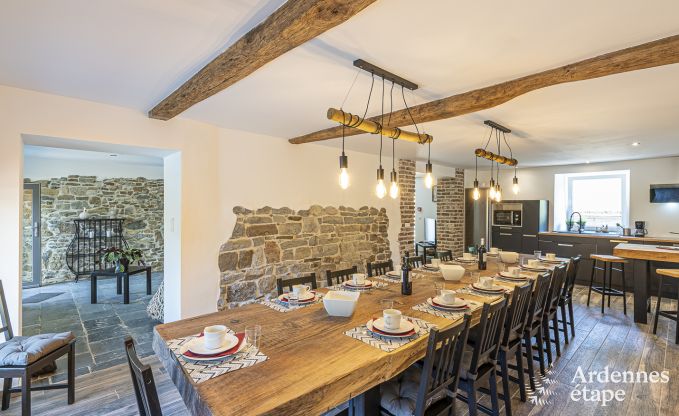 Maison de vacances � Durbuy pour 14 personnes avec 5 chambres, 4 salles de bain et jardin priv�
