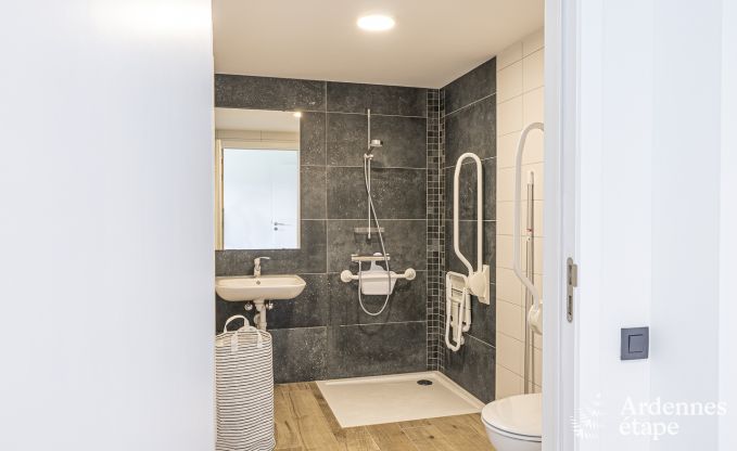 Maison de vacances � Durbuy pour 16 personnes en Ardenne