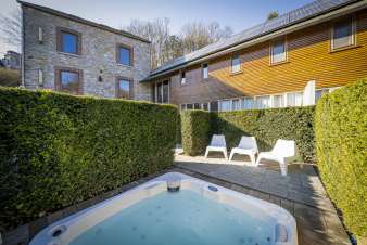 Maison de vacances luxueuse pour 18 personnes à Durbuy en Ardenne : confort, détente et activités variées