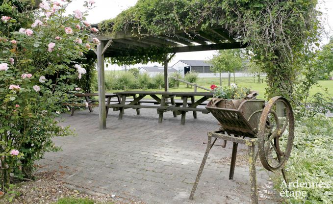 Grande maison de vacances  la ferme  Durbuy, 8 chambres, 7 salles de bain, jardin priv, quipements pour familles et cyclistes, Ardenne