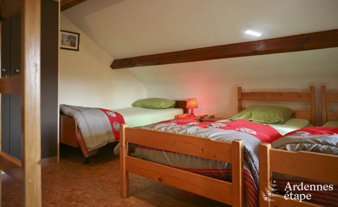Grande maison de vacances � la ferme � Durbuy, 8 chambres, 7 salles de bain, jardin priv�, �quipements pour familles et cyclistes, Ardenne