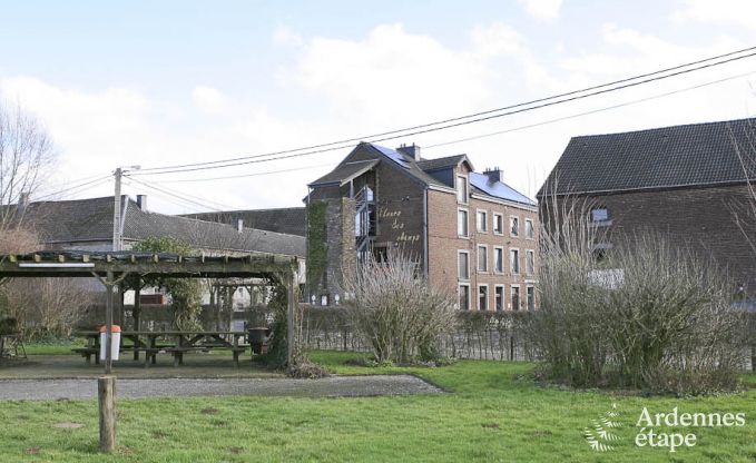 Grande maison de vacances  la ferme  Durbuy, 8 chambres, 7 salles de bain, jardin priv, quipements pour familles et cyclistes, Ardenne