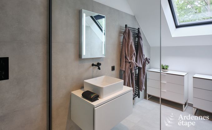 Villa de luxe  Durbuy pour 8 personnes avec jacuzzi, sauna, terrasse couverte et jardin priv