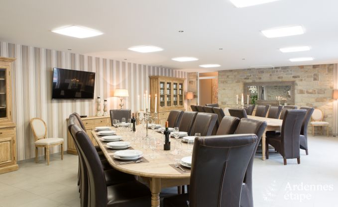 Villa de luxe  Durbuy : hbergement pour 15 personnes avec piscine, spa et nature en Ardenne