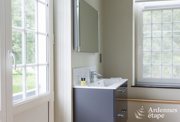 Villa de luxe  Durbuy : hbergement pour 15 personnes avec piscine, spa et nature en Ardenne