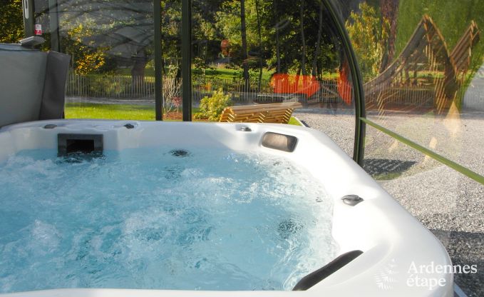Villa de luxe  Durbuy : hbergement pour 15 personnes avec piscine, spa et nature en Ardenne