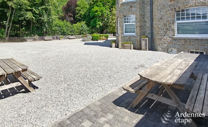 Villa de luxe � Durbuy : h�bergement pour 15 personnes avec piscine, spa et nature en Ardenne
