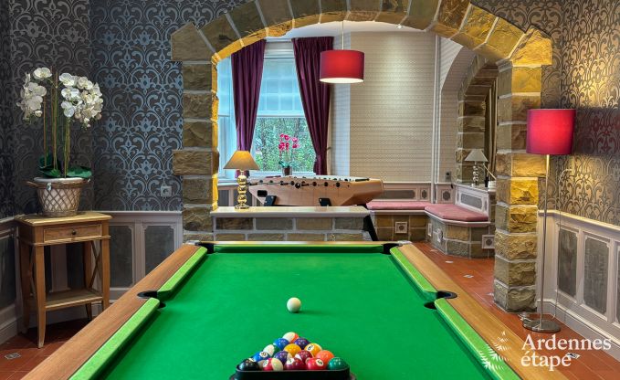 Villa de luxe � Durbuy : h�bergement pour 15 personnes avec piscine, spa et nature en Ardenne
