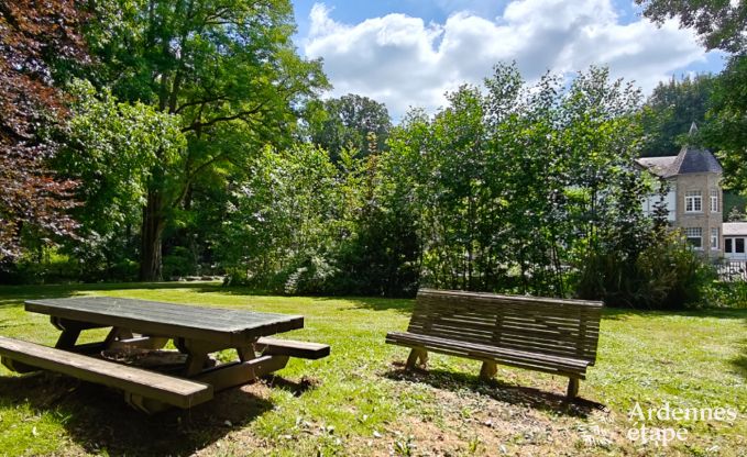 Villa de luxe � Durbuy : h�bergement pour 15 personnes avec piscine, spa et nature en Ardenne