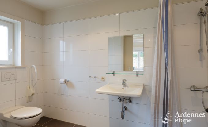 Chalet � Durbuy pour 18 personnes en Ardenne