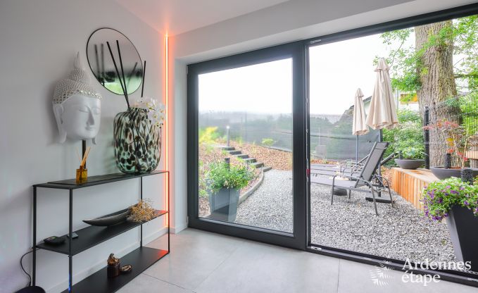 Maison de vacances avec jacuzzi et int�rieur moderne � Durbuy, id�al pour 2 couples ou famille de 4
