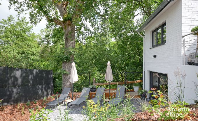 Maison de vacances avec jacuzzi et int�rieur moderne � Durbuy, id�al pour 2 couples ou famille de 4