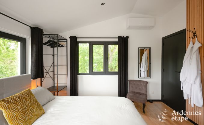 Maison de vacances avec jacuzzi et int�rieur moderne � Durbuy, id�al pour 2 couples ou famille de 4
