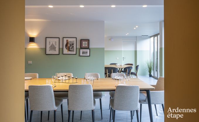 Sjour mmorable  Durbuy : Maison de vacances spacieuse pour 18 personnes avec quipements de luxe en plein cur de l'Ardenne