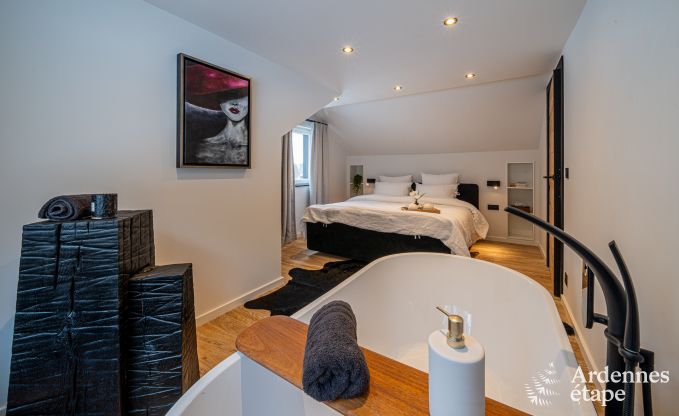 Villa de luxe  Durbuy : profitez du bien-tre, de l'art et de la nature pour 8 personnes