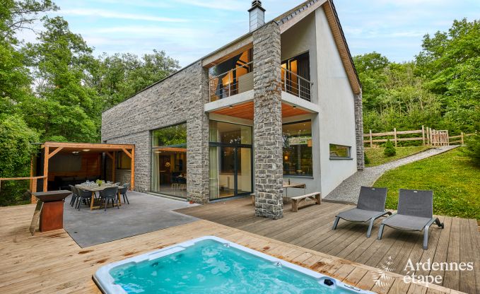 Villa de luxe  Durbuy pour 8 personnes avec jacuzzi, sauna, terrasse couverte et jardin priv