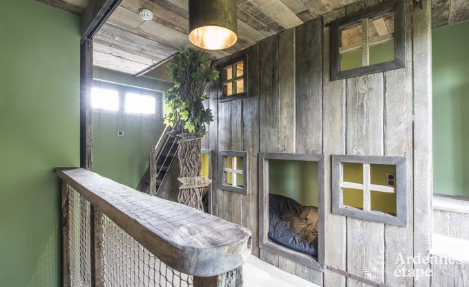 Ch�teau � Erez�e pour 12/15 personnes en Ardenne