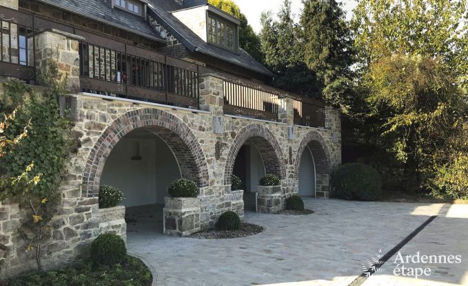 Ch�teau � Erez�e pour 12/15 personnes en Ardenne