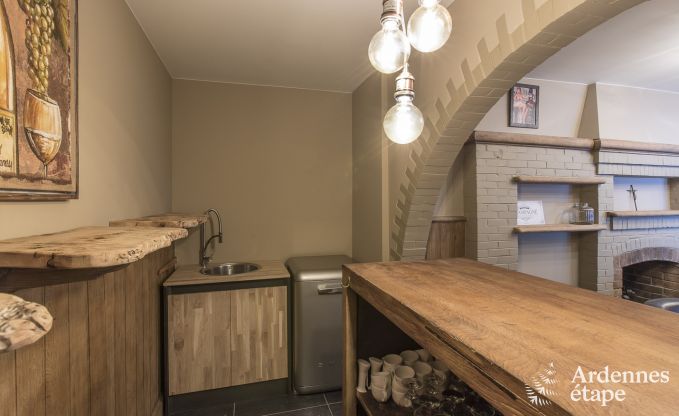 Ch�teau � Erez�e pour 12/15 personnes en Ardenne