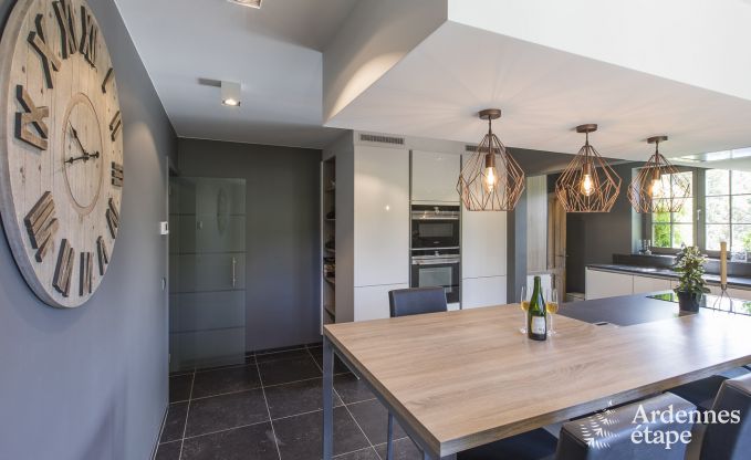 Ch�teau � Erez�e pour 12/15 personnes en Ardenne