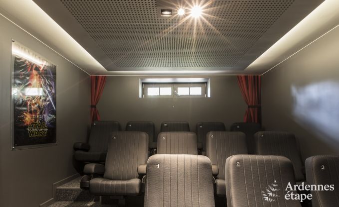 Ch�teau � Erez�e pour 12/15 personnes en Ardenne