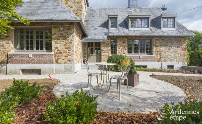 Ch�teau � Erez�e pour 12/15 personnes en Ardenne