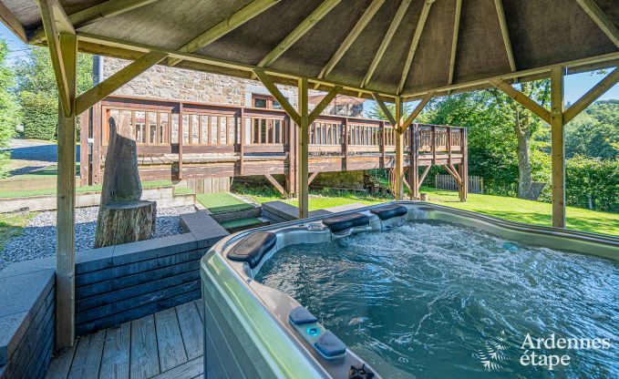 Maison de vacances avec jacuzzi couvert � Erez�e pour 16 personnes en Ardenne