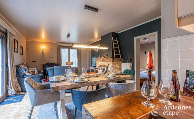 Gte confortable pour 6 personnes  Ereze, Ardenne : profitez du confort, du jacuzzi et de la proximit de la nature