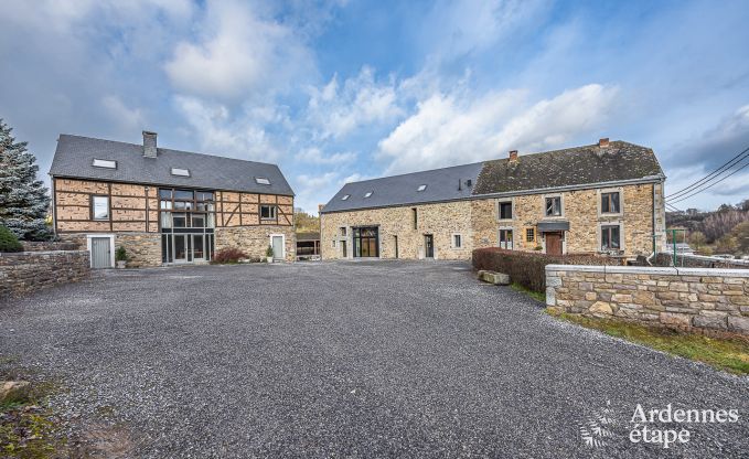 Maison de vacances spacieuse  Ereze avec piscine et salle de fitness pour 38 sportifs