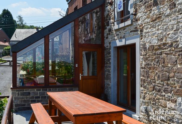 Maison spacieuse 12 personnes � Erez�e, 6 chambres, sauna, jacuzzi, salle de jeux, Ardenne