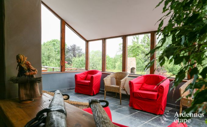 Maison spacieuse 12 personnes � Erez�e, 6 chambres, sauna, jacuzzi, salle de jeux, Ardenne