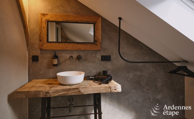 Villa luxueuse  Ereze avec 9 chambres, 9 salles de bains, piscine intrieure, sauna et grand jardin pour 24 personnes