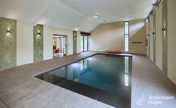 Villa luxueuse  Ereze avec 9 chambres, 9 salles de bains, piscine intrieure, sauna et grand jardin pour 24 personnes