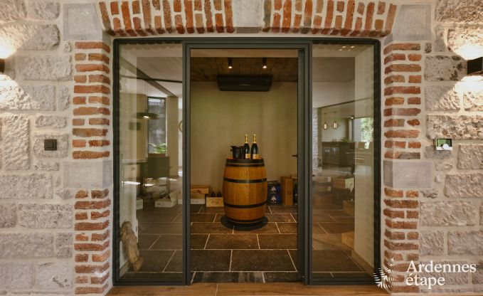 Villa luxueuse  Ereze avec 9 chambres, 9 salles de bains, piscine intrieure, sauna et grand jardin pour 24 personnes