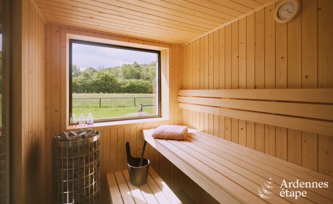 Villa luxueuse  Ereze avec 9 chambres, 9 salles de bains, piscine intrieure, sauna et grand jardin pour 24 personnes