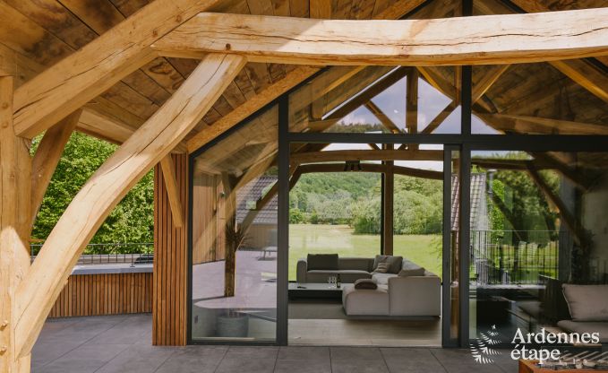 Villa luxueuse  Ereze avec 9 chambres, 9 salles de bains, piscine intrieure, sauna et grand jardin pour 24 personnes