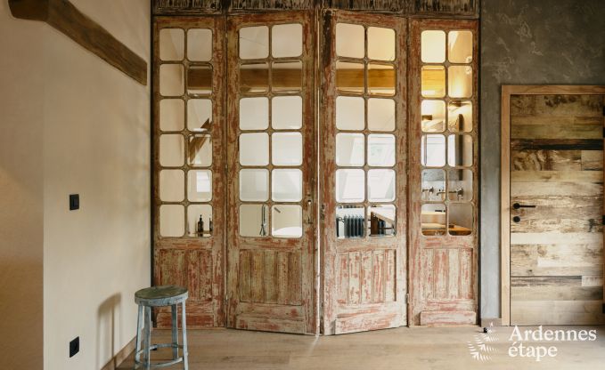 Villa luxueuse  Ereze avec 9 chambres, 9 salles de bains, piscine intrieure, sauna et grand jardin pour 24 personnes