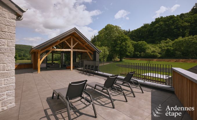 Villa luxueuse  Ereze avec 9 chambres, 9 salles de bains, piscine intrieure, sauna et grand jardin pour 24 personnes