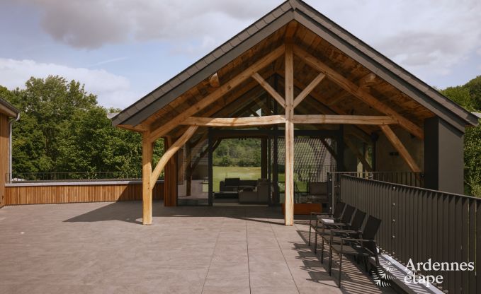 Villa luxueuse  Ereze avec 9 chambres, 9 salles de bains, piscine intrieure, sauna et grand jardin pour 24 personnes