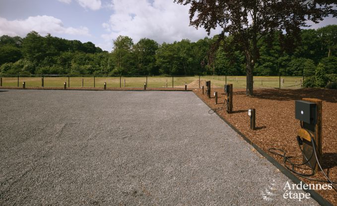 Villa luxueuse  Ereze avec 9 chambres, 9 salles de bains, piscine intrieure, sauna et grand jardin pour 24 personnes