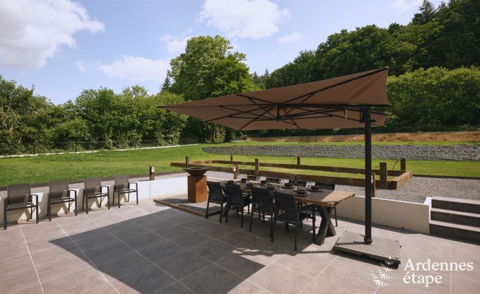 Villa luxueuse  Ereze avec 9 chambres, 9 salles de bains, piscine intrieure, sauna et grand jardin pour 24 personnes