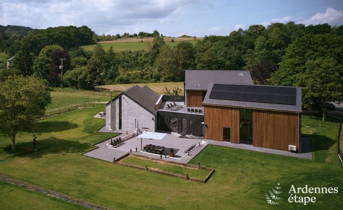 Villa luxueuse  Ereze avec 9 chambres, 9 salles de bains, piscine intrieure, sauna et grand jardin pour 24 personnes