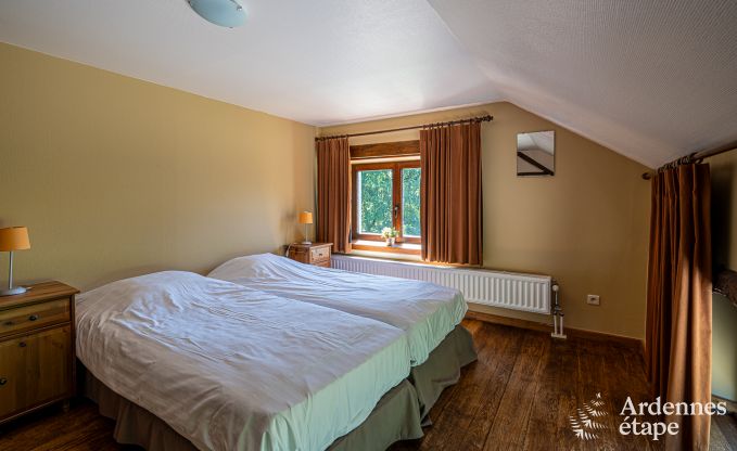 Maison de vacances avec jacuzzi couvert � Erez�e pour 16 personnes en Ardenne