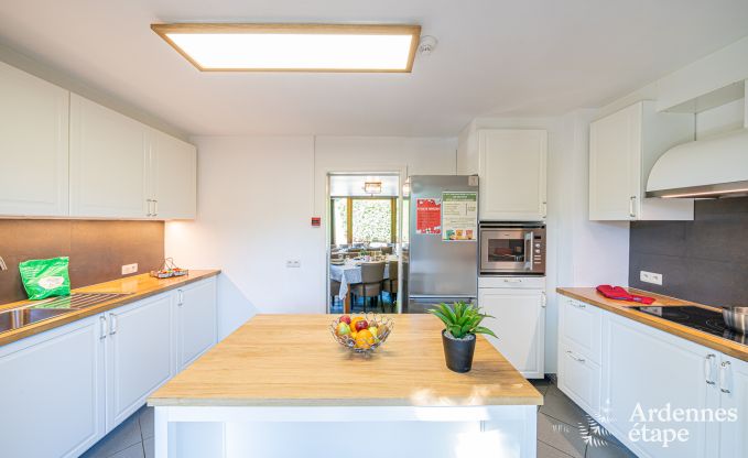 Maison de vacances avec jacuzzi couvert � Erez�e pour 16 personnes en Ardenne