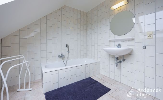 Maison de vacances spacieuse � Erez�e avec piscine et salle de fitness pour 38 sportifs