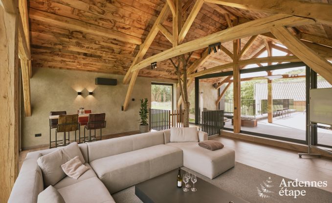 Villa luxueuse  Ereze avec 9 chambres, 9 salles de bains, piscine intrieure, sauna et grand jardin pour 24 personnes