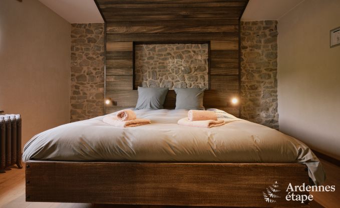 Villa luxueuse  Ereze avec 9 chambres, 9 salles de bains, piscine intrieure, sauna et grand jardin pour 24 personnes