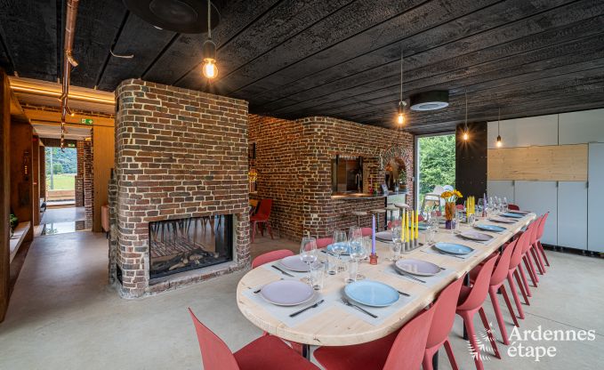 Maison de vacances exceptionnelle  Esneux pour 18 personnes avec 6 chambres, piscine  dbordement et jacuzzi extrieur