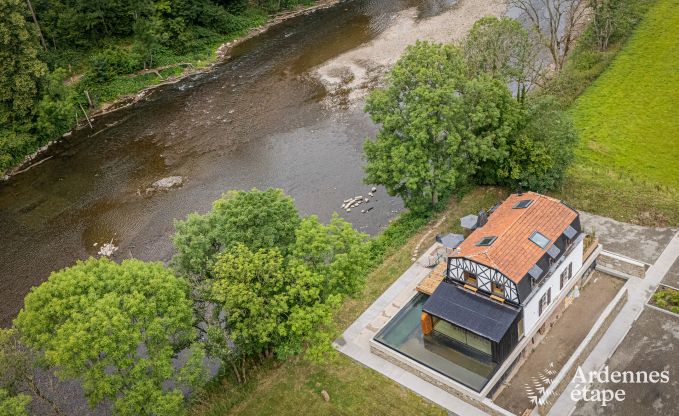 Maison de vacances exceptionnelle  Esneux pour 18 personnes avec 6 chambres, piscine  dbordement et jacuzzi extrieur